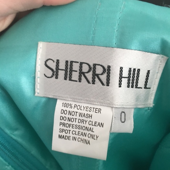 Sherri Hill prom dress - Picture 5 of 5